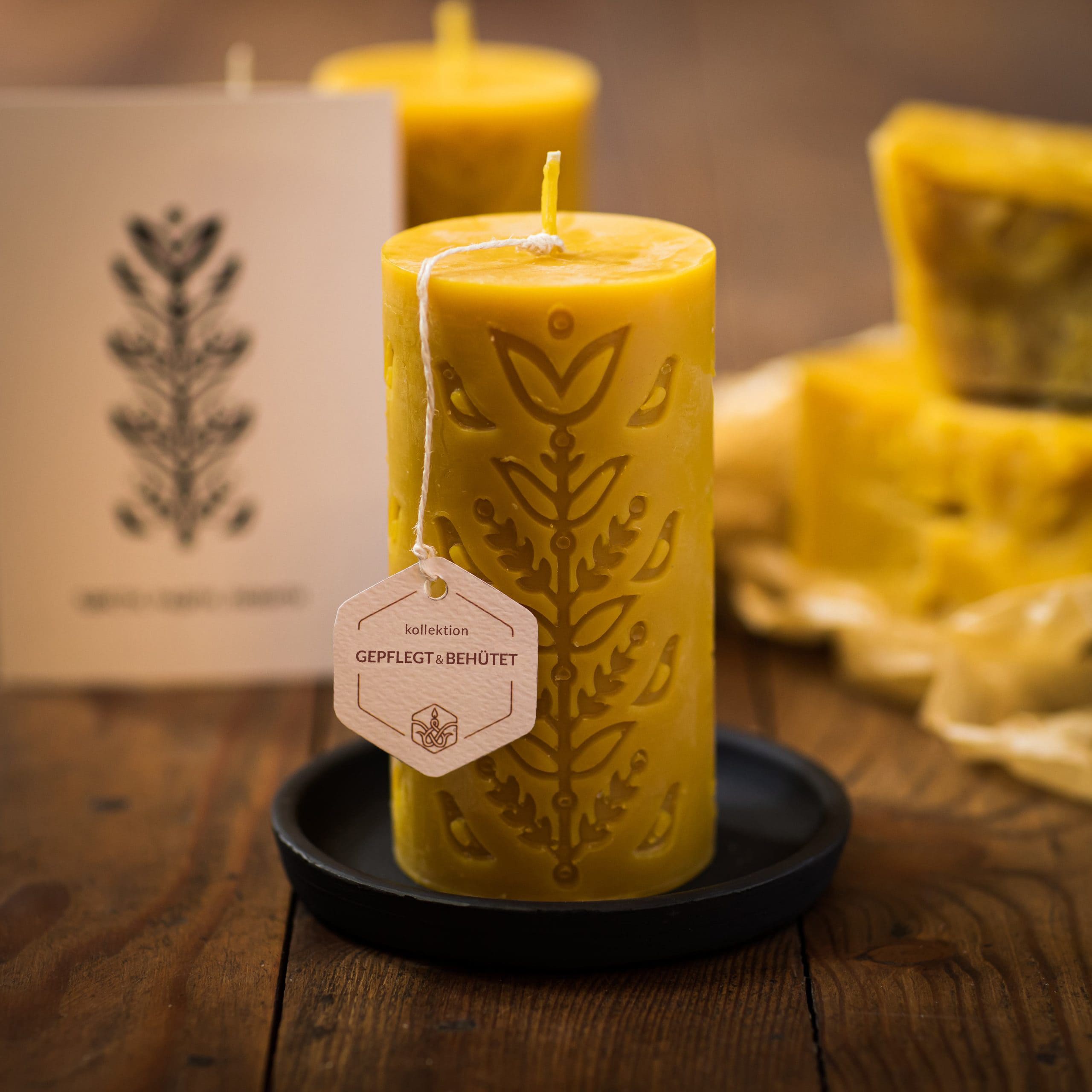 Beeswax candle “Tsvitna”