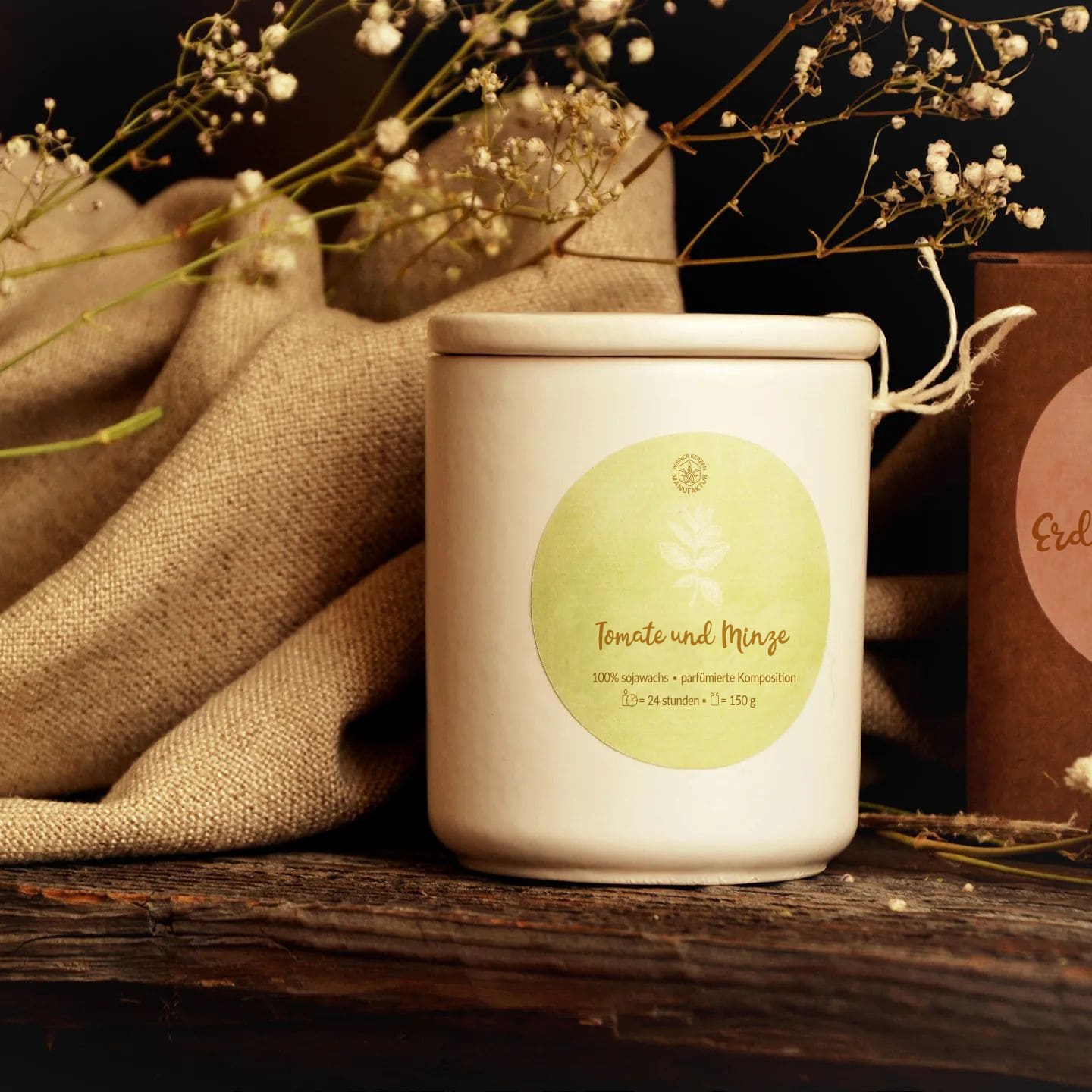 Soy-wax candle with “Tomato & Mint” aroma
