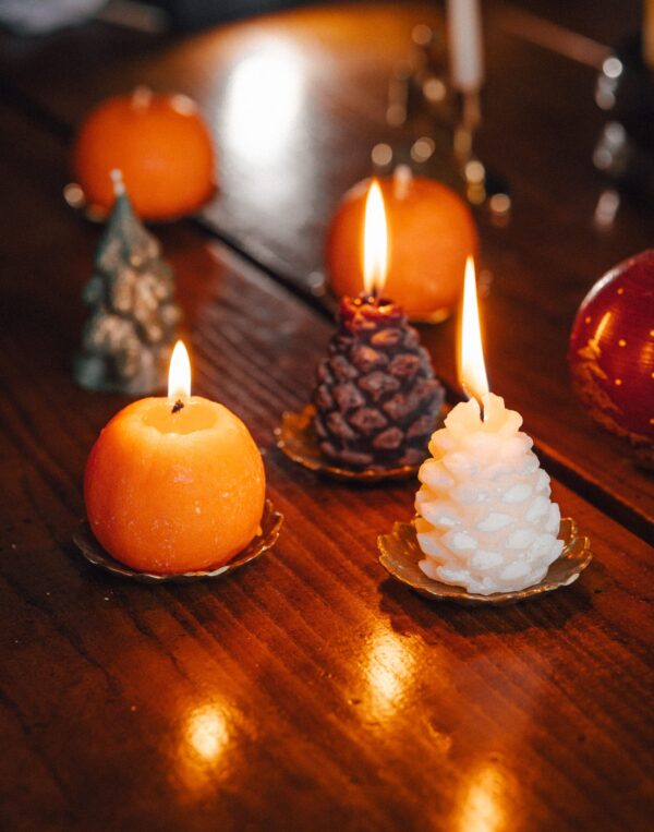 Gift set with Christmas candles