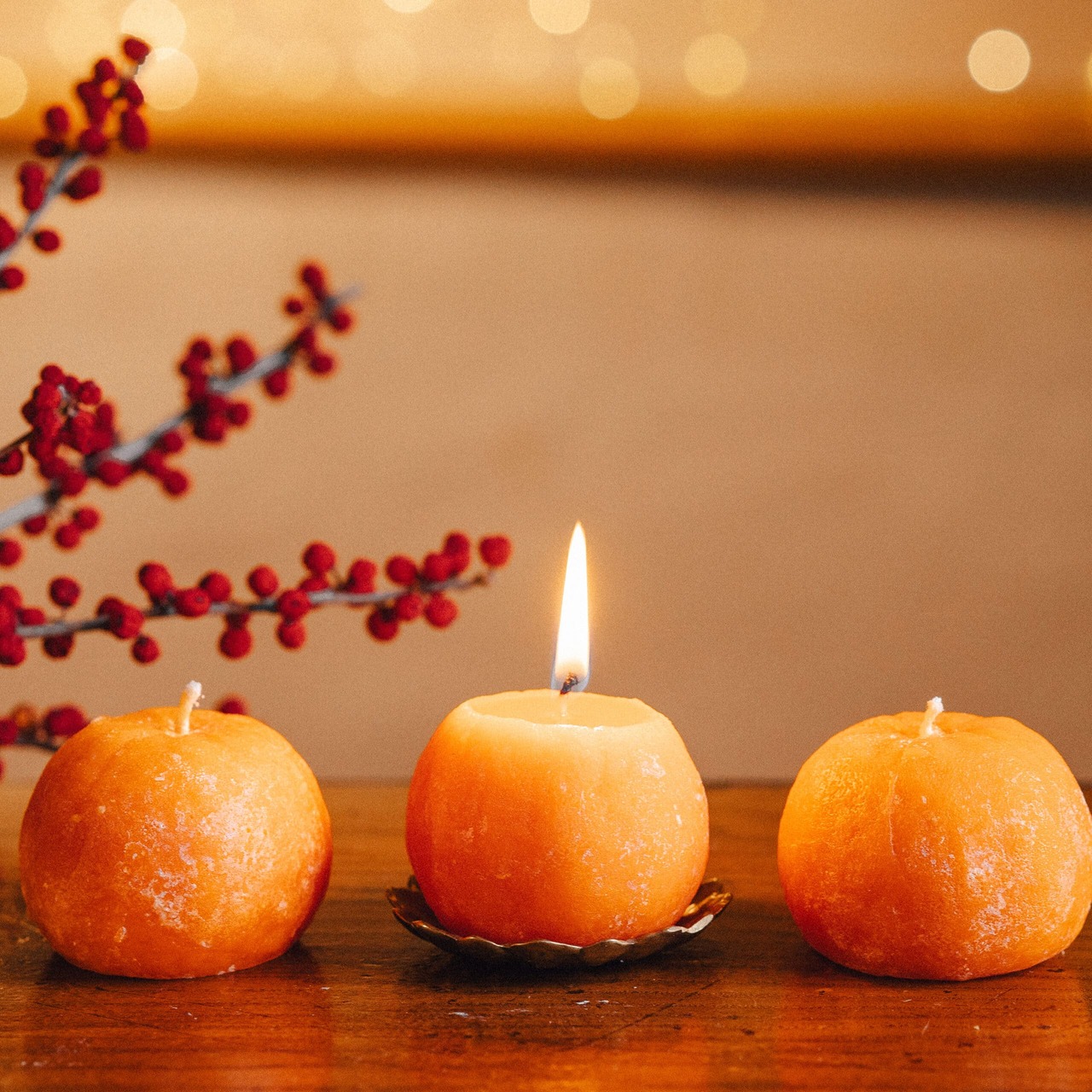 Kerze mit dem Duft von Mandarinen