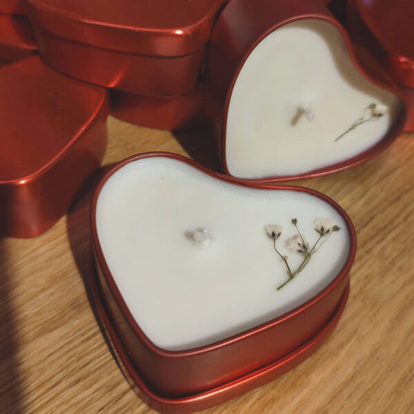 Herzkerzen. Valentinstagsgeschenke