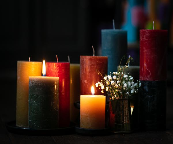 Ash pink cylinder candle